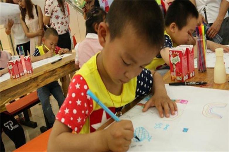 小太阳幼儿园加盟