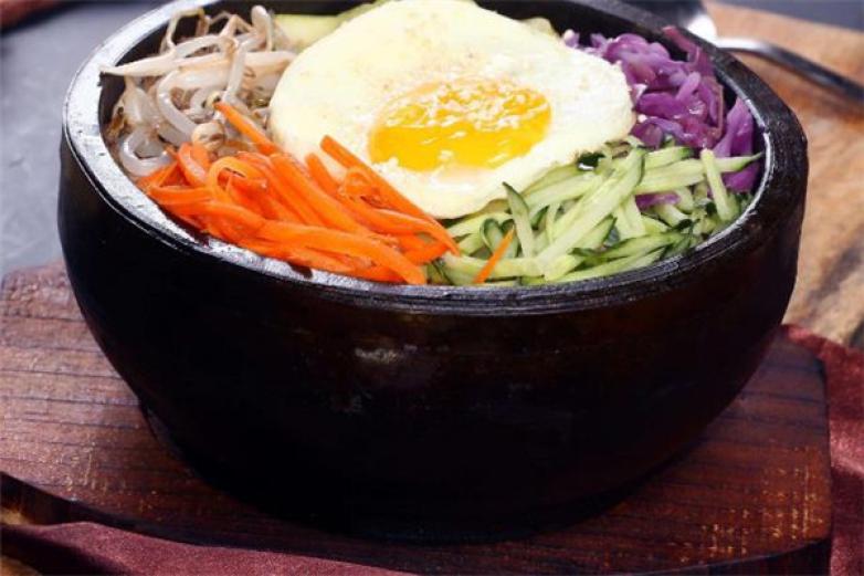 美石记石锅拌饭加盟