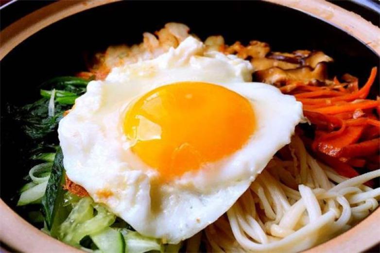 美石记石锅拌饭加盟