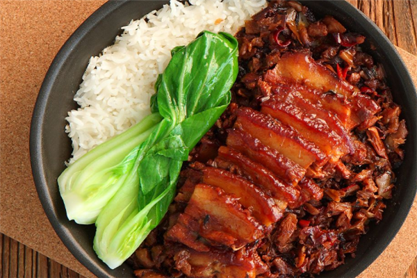 功夫煲仔饭加盟