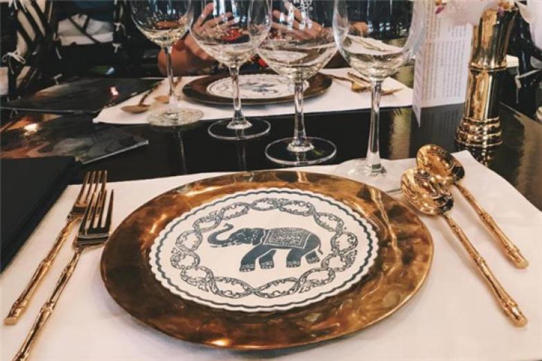 蓝象泰国餐厅加盟