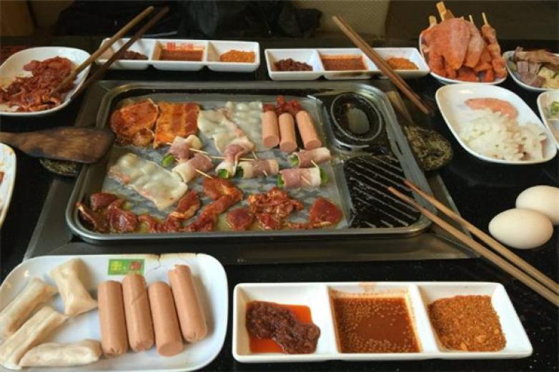 烤肉自助餐加盟