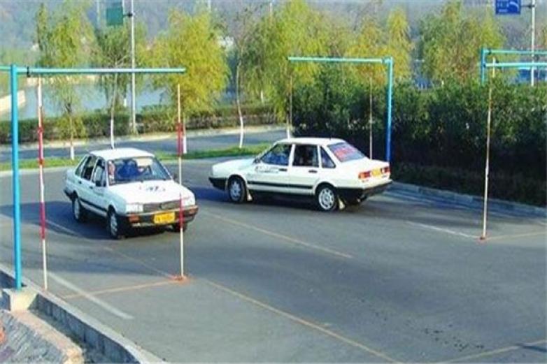 万国驾校加盟