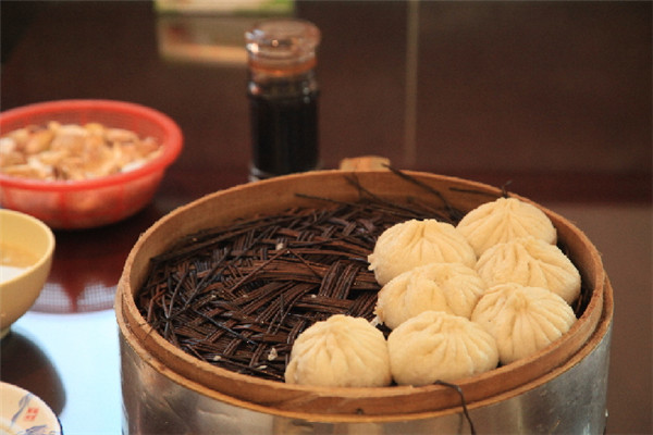草包包子铺加盟