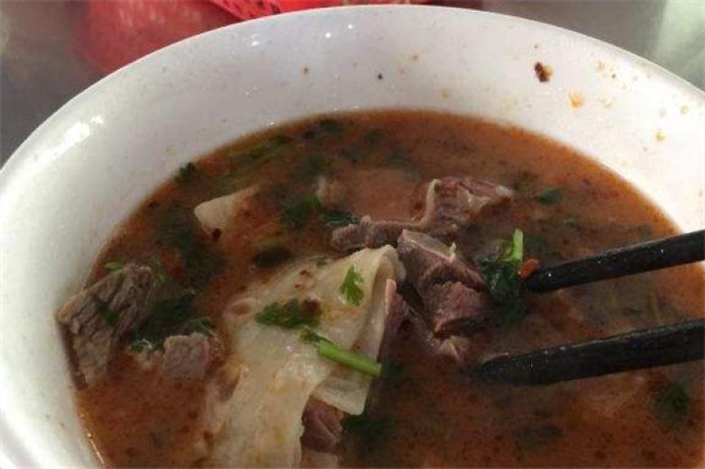 石锅麻辣烫加盟