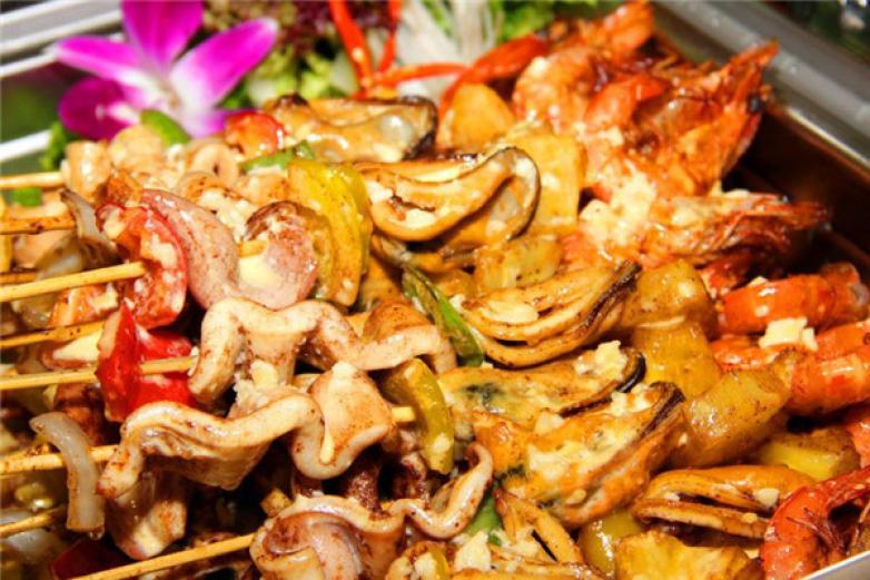 小二班串串香加盟
