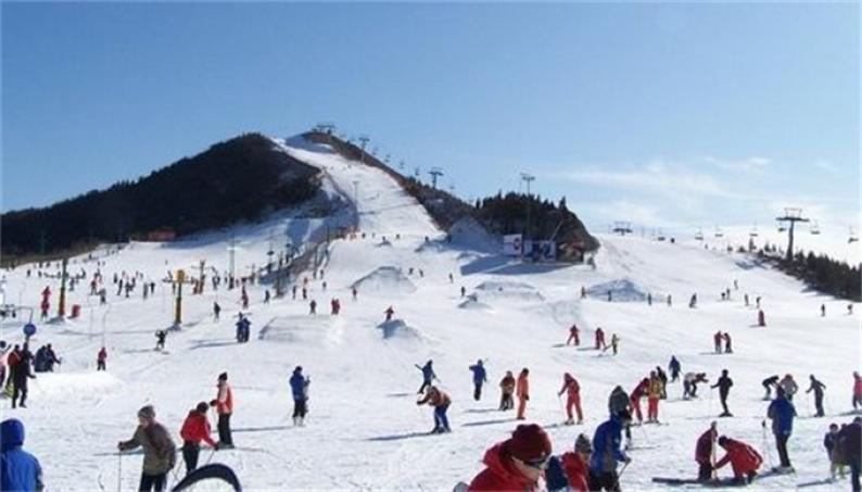 莲花山滑雪场加盟