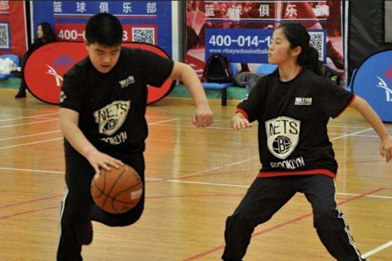 姚明篮球俱乐部加盟