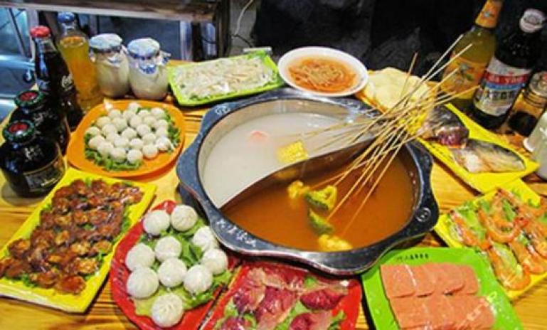 六婆加盟