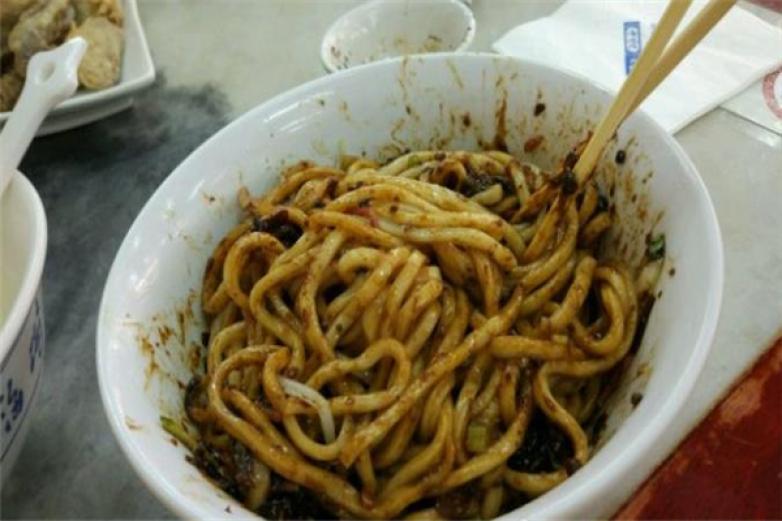 海碗居老北京炸酱面