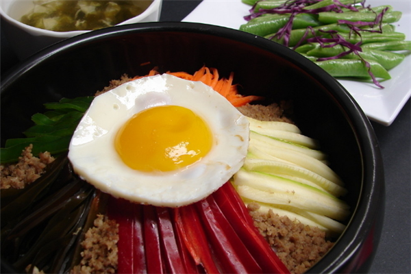 钵钵当道石锅拌饭加盟