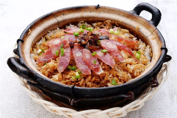 香遇香约煲仔饭加盟