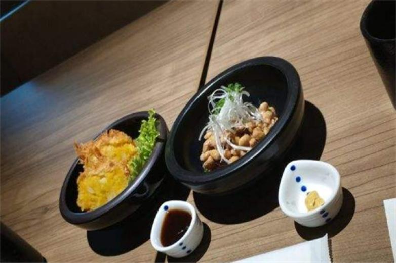 纯星查理屋加盟