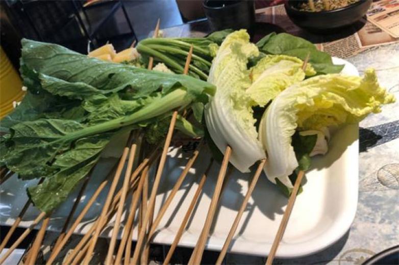 醉疯狂牛串串加盟