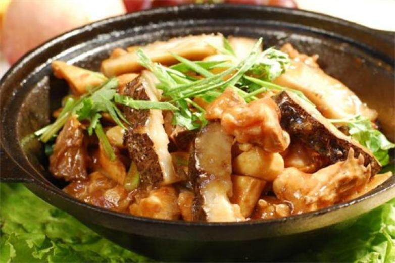 炙口福煲仔饭加盟