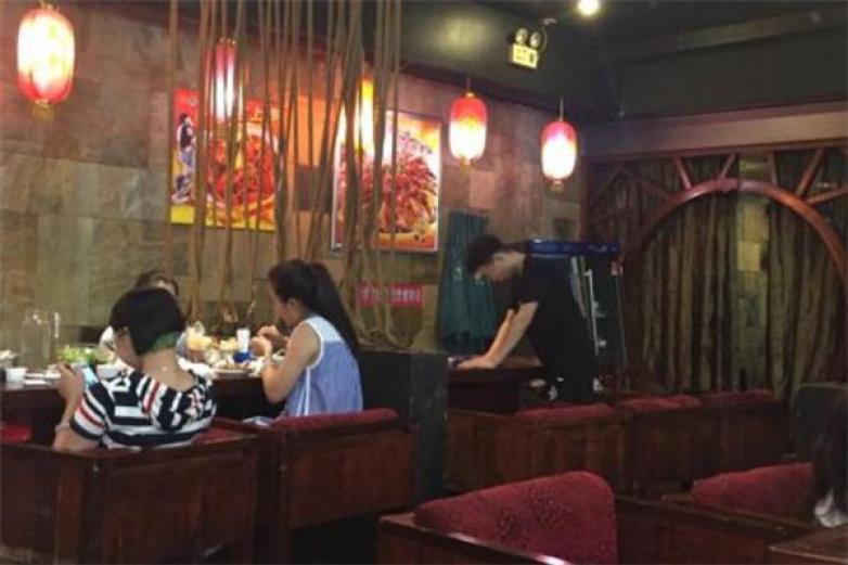 蟹老宋香锅加盟