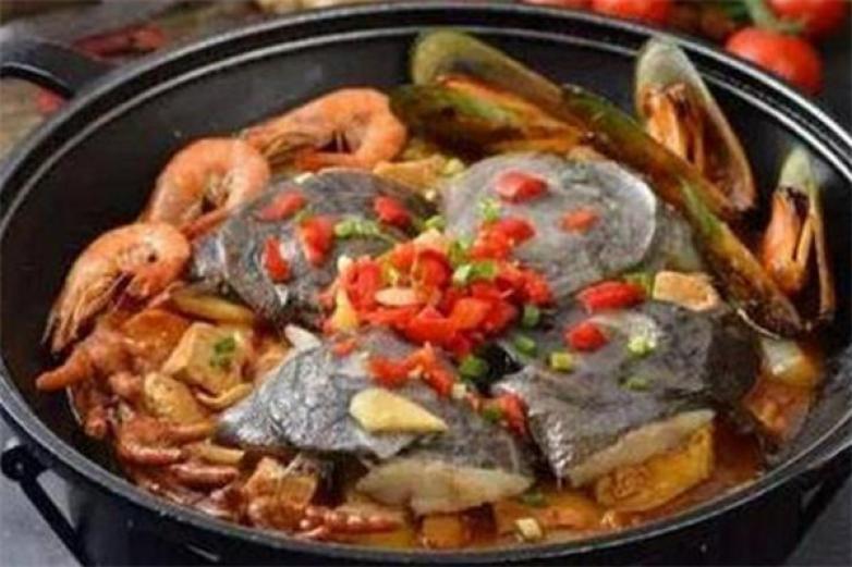 大锅小菜原汁炖锅加盟