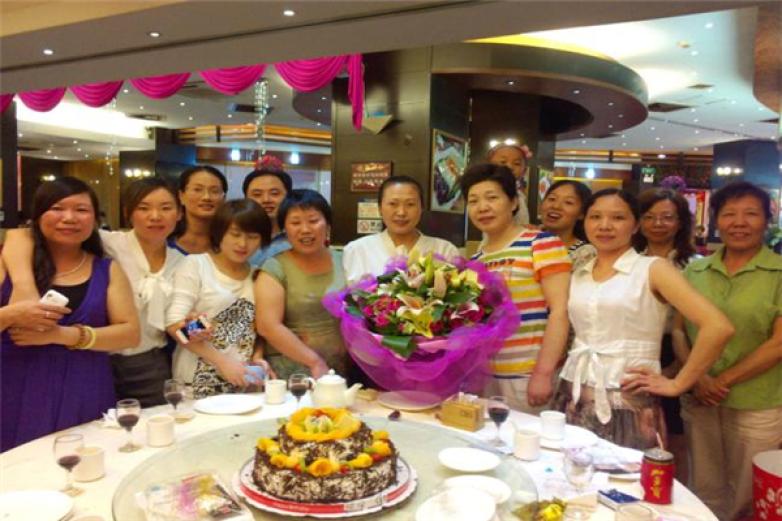 金凤凰婚介加盟