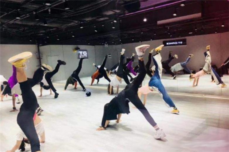 DT舞蹈培训加盟