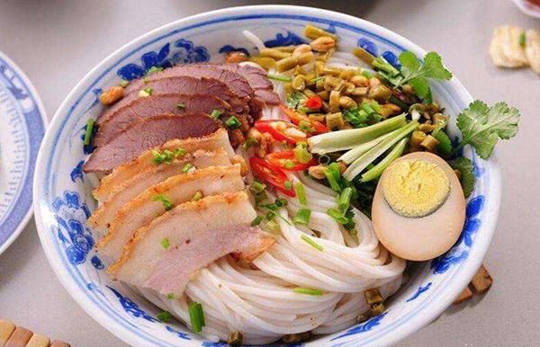 黑鼻子桂林米粉加盟 黑鼻子桂林米粉加盟