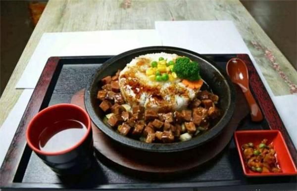 丫丫烤肉拌饭加盟 丫丫烤肉拌饭加盟