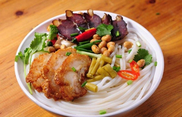 黑鼻子桂林米粉加盟 黑鼻子桂林米粉加盟