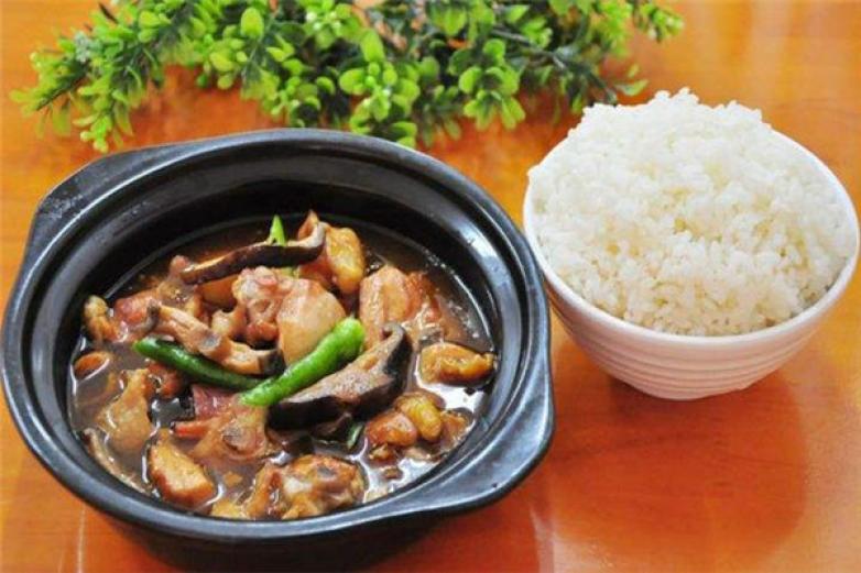 中腾黄焖鸡米饭加盟