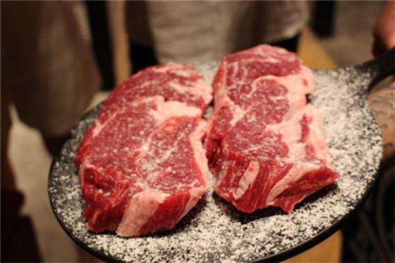 乾杯烧肉加盟
