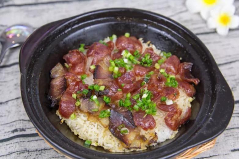 煲滋味港式煲仔饭加盟