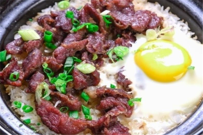 和生记私房煲仔饭加盟
