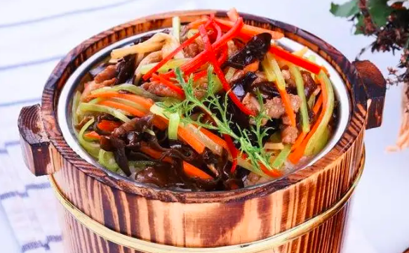 阿q桶饭