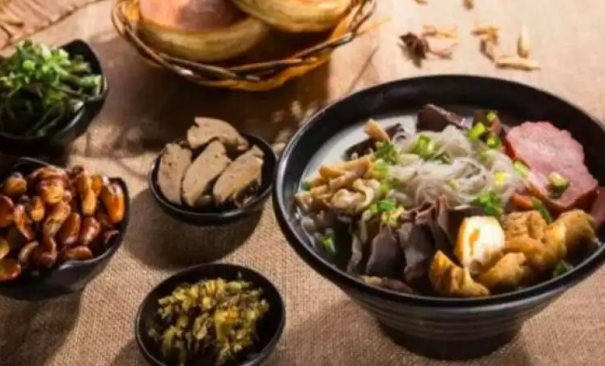 金鸳鸯鸭血粉丝