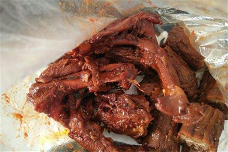 馋猫黑鸭卤味加盟